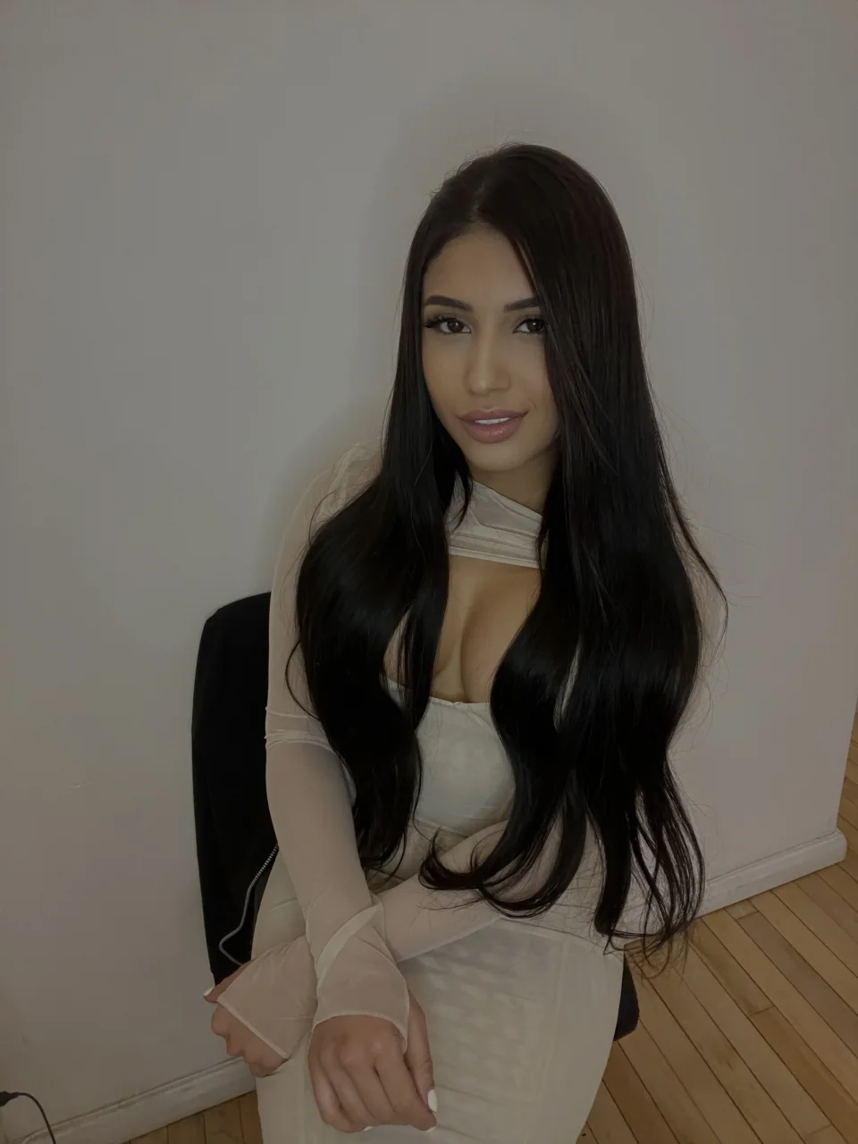 Maya, photo 2