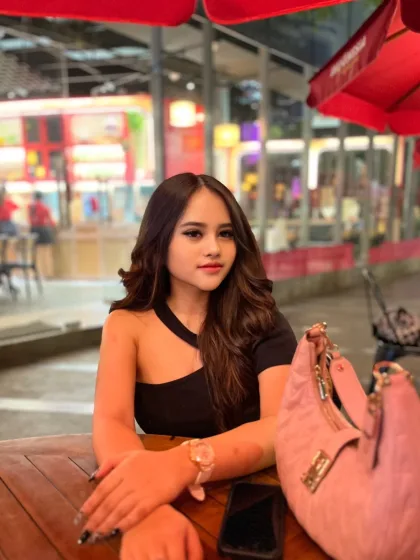 Chi Lam, escort in Hong Kong, photo 1