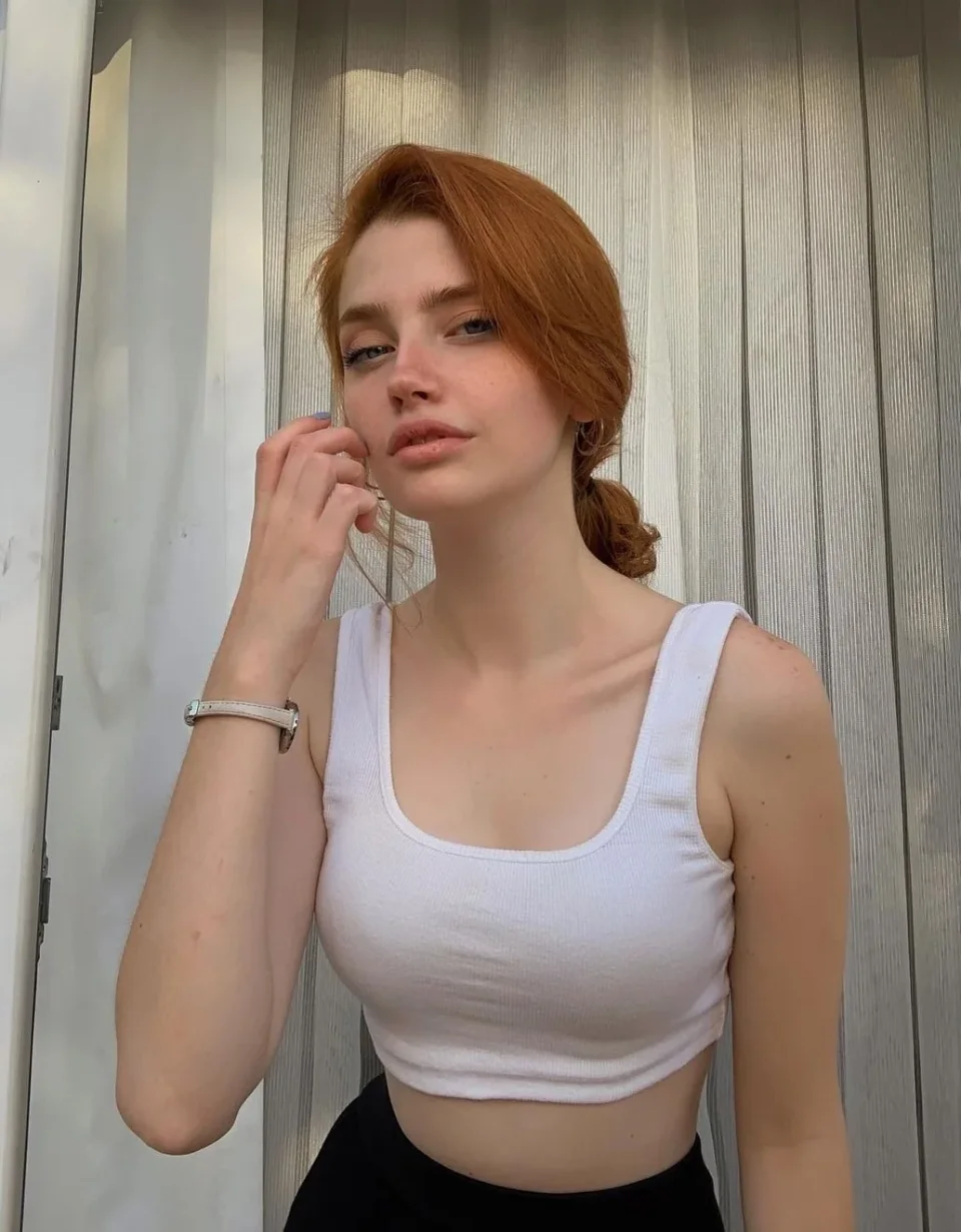 Cathy, photo 4