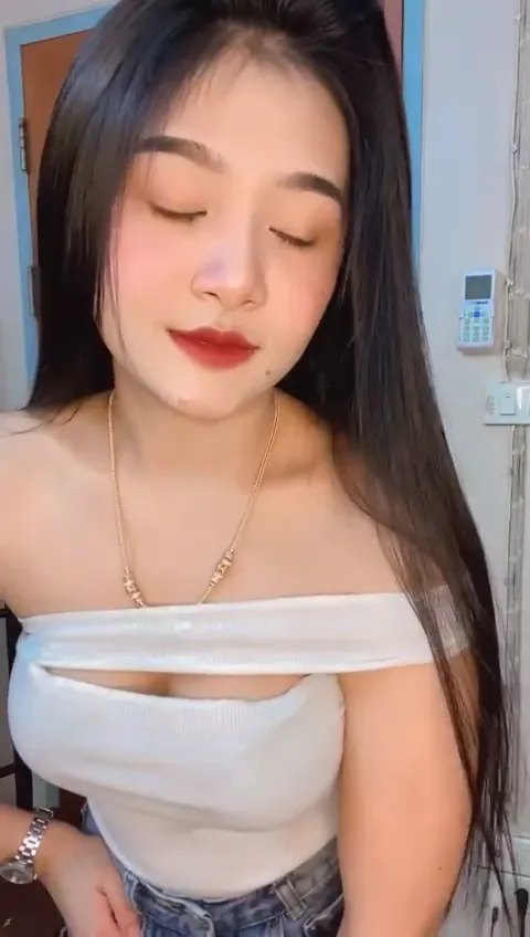Video from Jessica's profile, Hong Kong