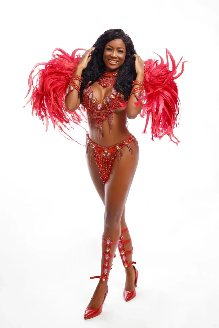 Nelly, photo 2