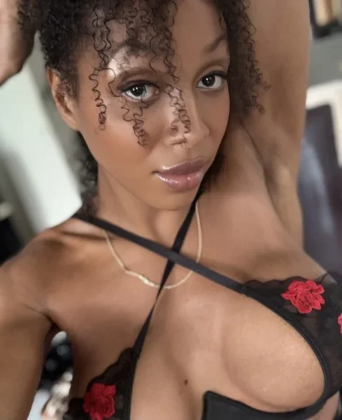 MiaGoddess, photo 5