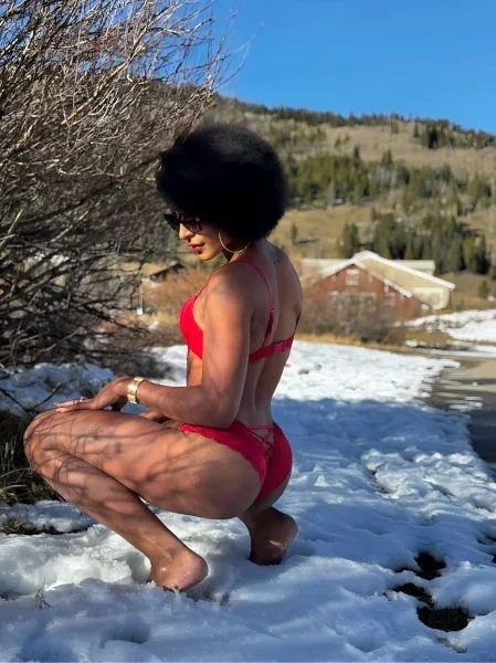 NahomyHott, photo 9