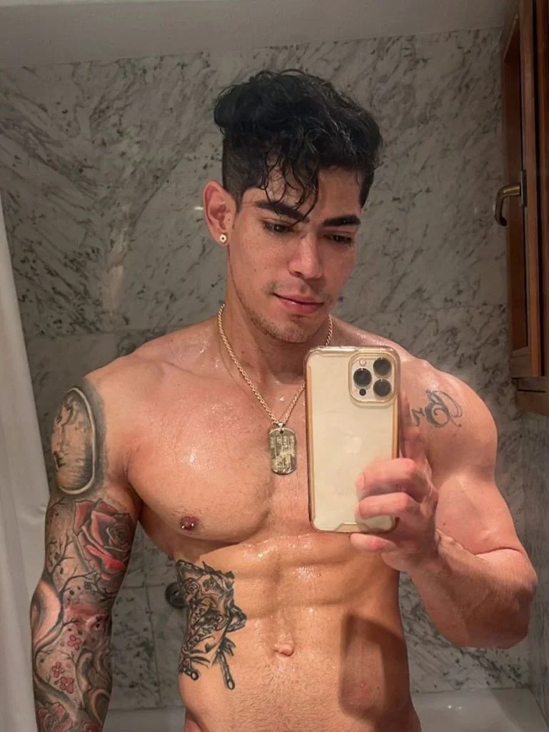 Adrianhotxxx, photo 2