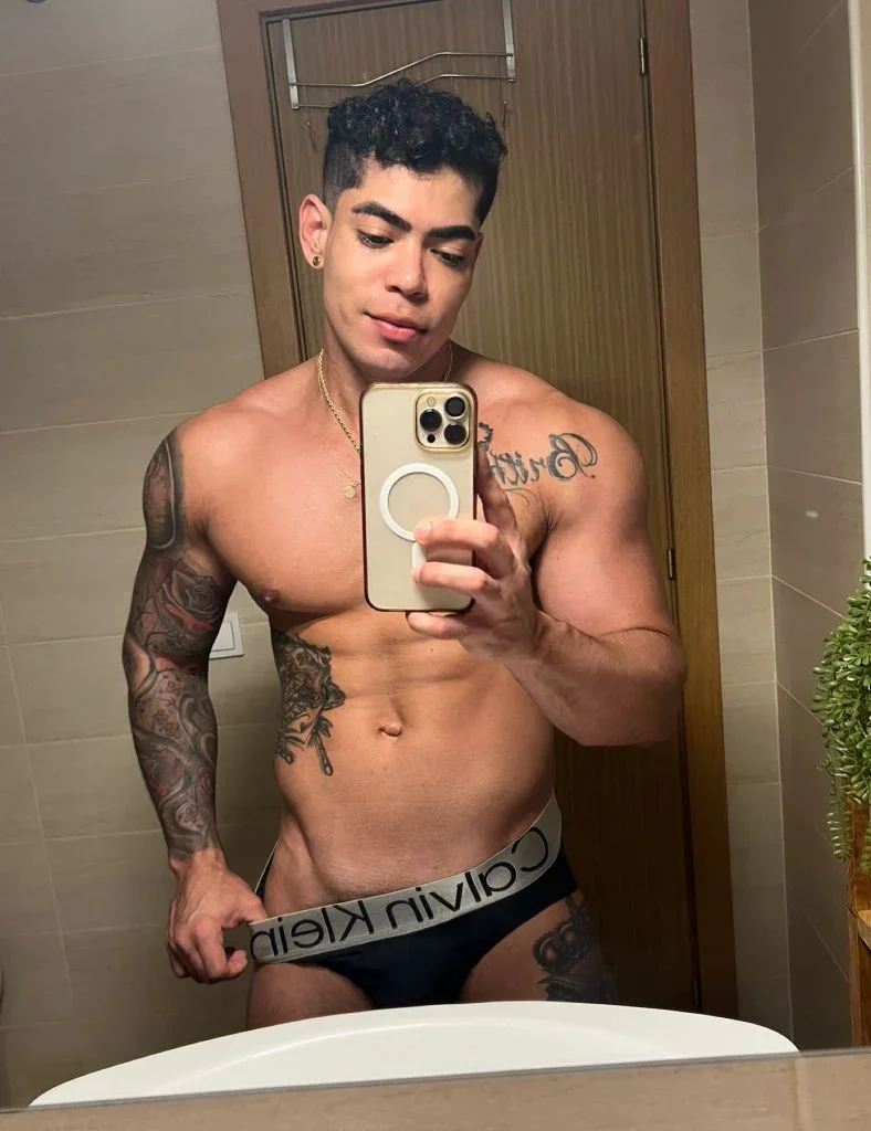 Adrianhotxxx, photo 29