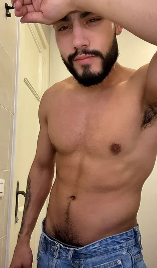 AlexanderBull, photo 2