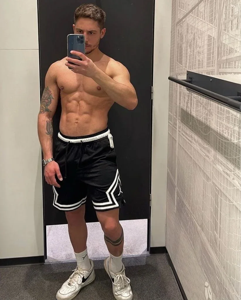 AlexItalianBoy, photo 2