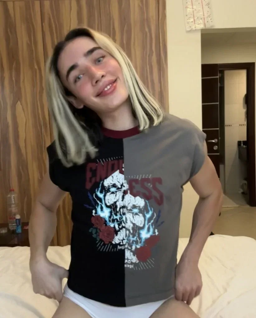 Alexxxie, photo 22