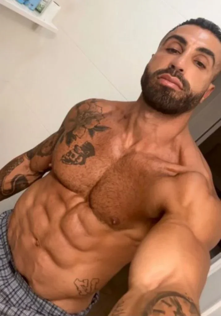 AntonioROU, photo 2