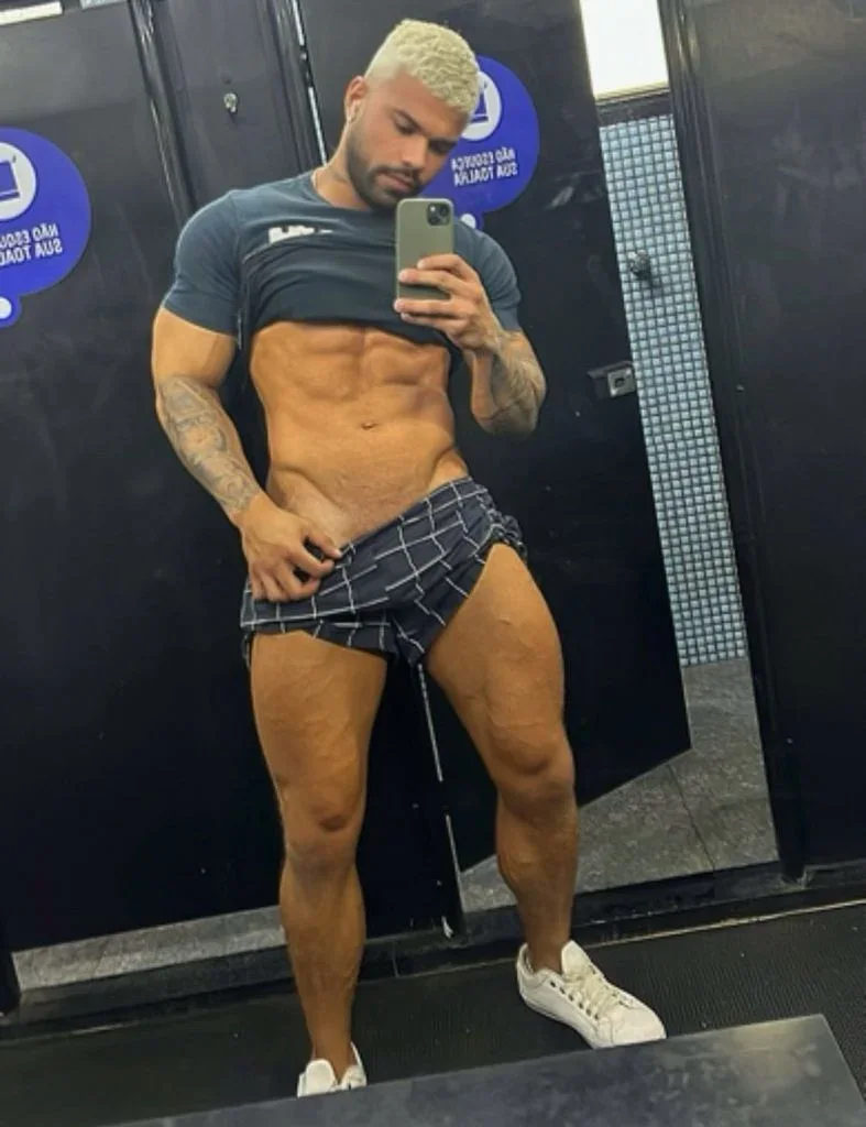 Apolobadboy, photo 2