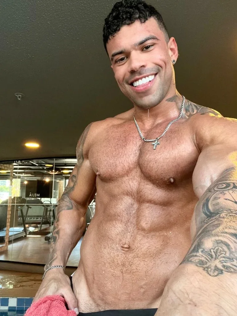 Apolobadboy, photo 5