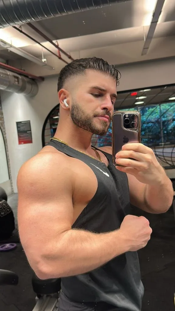 Athlete Biglegs, photo 22